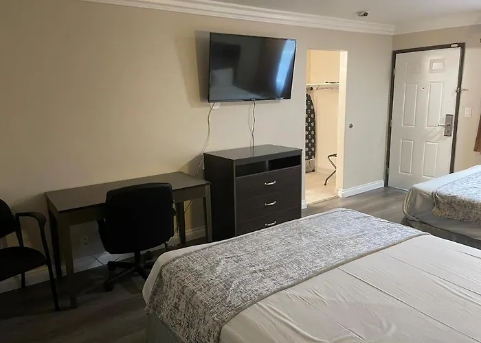 Colony Inn